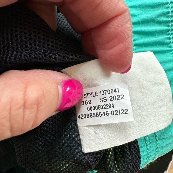 Under Armour Womens Off-Pitch Anorak 2.0 Jacket Hoodie Turquoise Lime Green Sz M - Picture 15 of 15